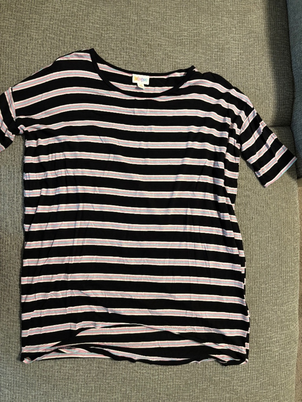 Lularoe top